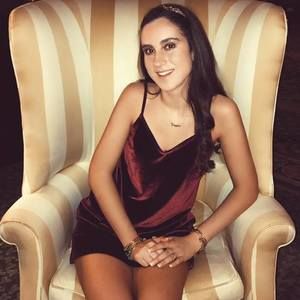 Meet your Posher, Nadia